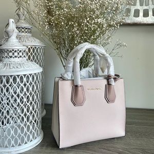 Michael Kors Women’s Handbag | Light Pink Purse